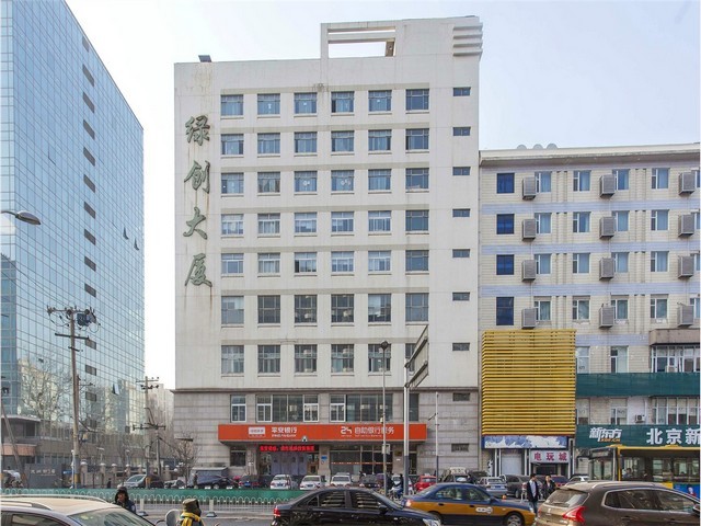 广东圆点花纹板制造商